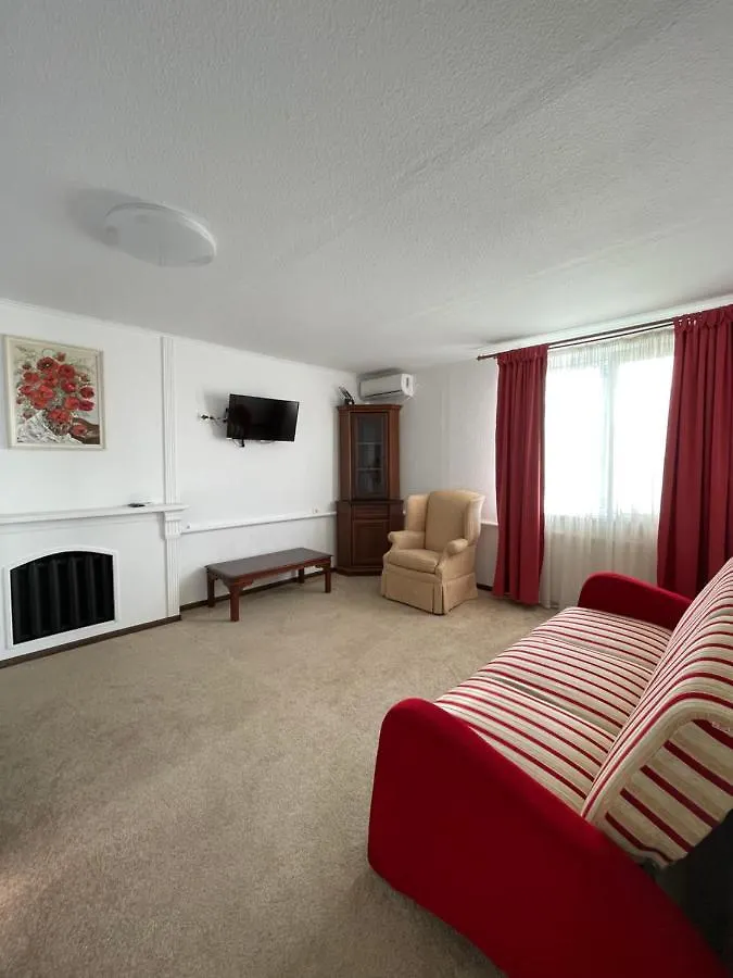 Apartments With Kitchen And Garden 키예프